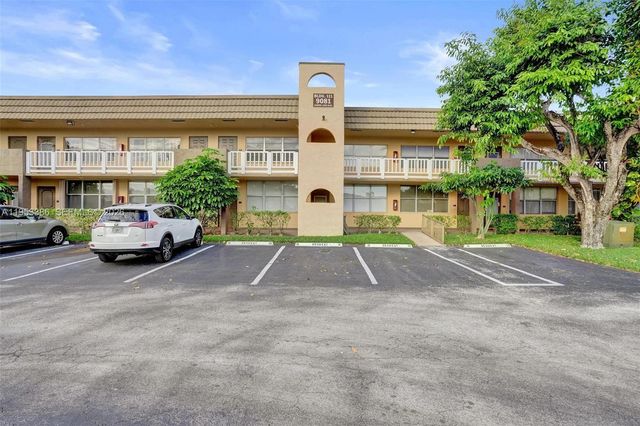 9081 Sunrise Lakes Blvd 107, Sunrise, FL 33322