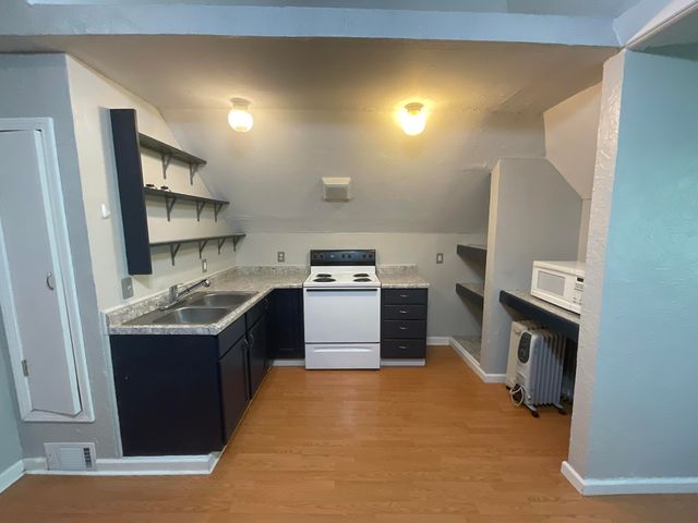 630 W State Street, Springfield, MO 65806