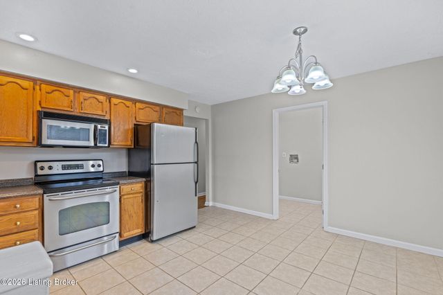 1514 Daverman Dr, La Grange, KY 40031