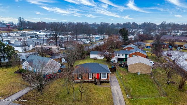 1514 Daverman Dr, La Grange, KY 40031