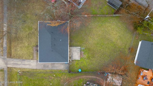 1514 Daverman Dr, La Grange, KY 40031