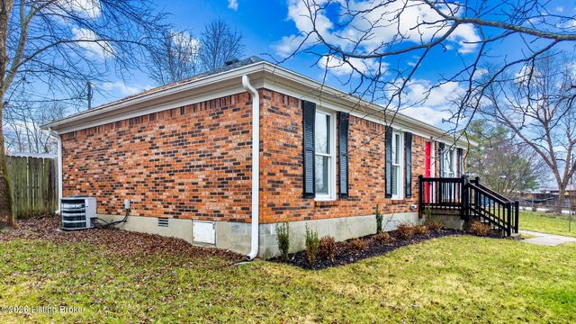 1514 Daverman Dr, La Grange, KY 40031