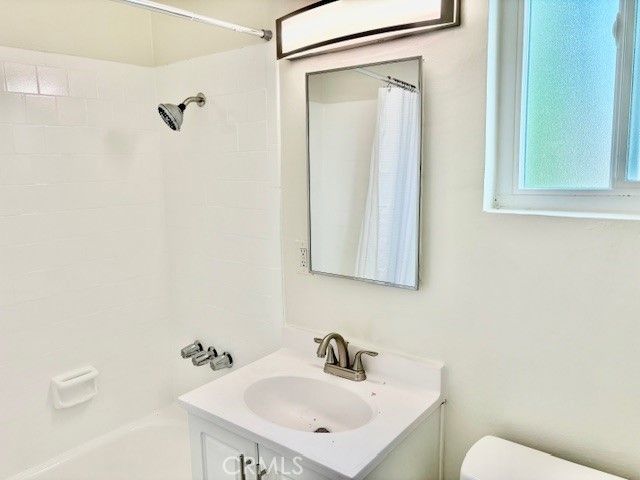 12425 Harris 1, Lynwood, CA 90262