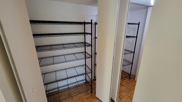 3151 Dean Court B404, Minneapolis, MN 55416