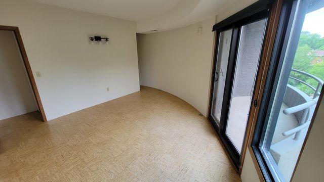 3151 Dean Court B404, Minneapolis, MN 55416