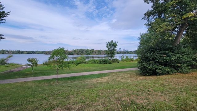 3151 Dean Court B404, Minneapolis, MN 55416