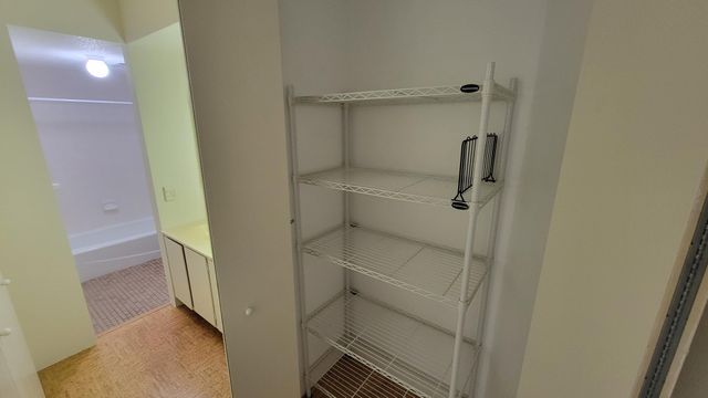 3151 Dean Court B404, Minneapolis, MN 55416