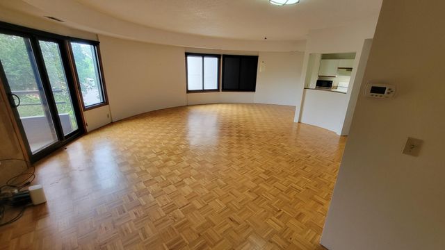 3151 Dean Court B404, Minneapolis, MN 55416
