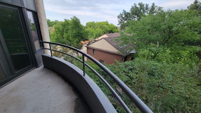 3151 Dean Court B404, Minneapolis, MN 55416