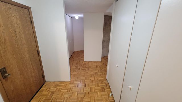 3151 Dean Court B404, Minneapolis, MN 55416