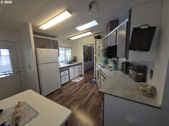 508 SHADOW RANCH Ln, Roseburg, OR 97470