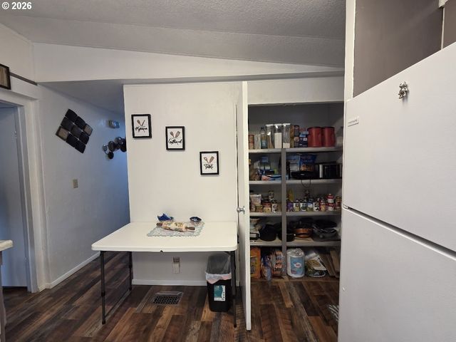 508 SHADOW RANCH Ln, Roseburg, OR 97470