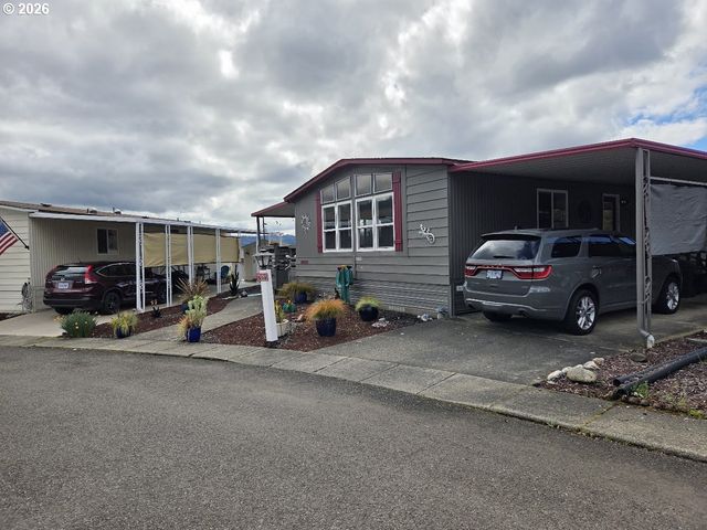 508 SHADOW RANCH Ln, Roseburg, OR 97470