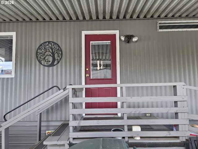 508 SHADOW RANCH Ln, Roseburg, OR 97470