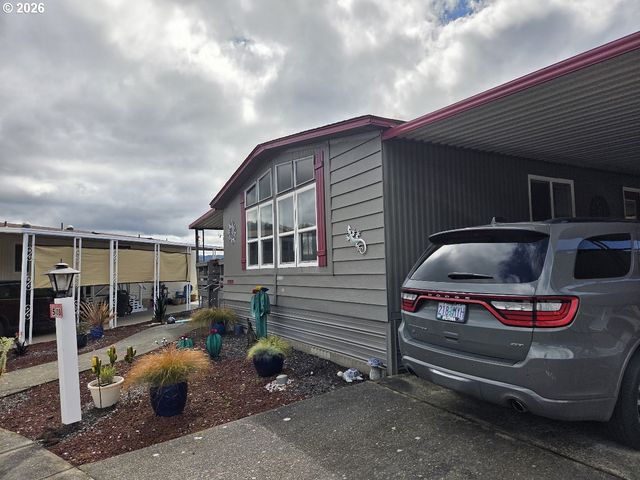 508 SHADOW RANCH Ln, Roseburg, OR 97470