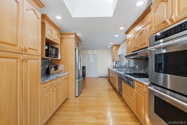 72 Lake End Road, Merrick, NY 11566