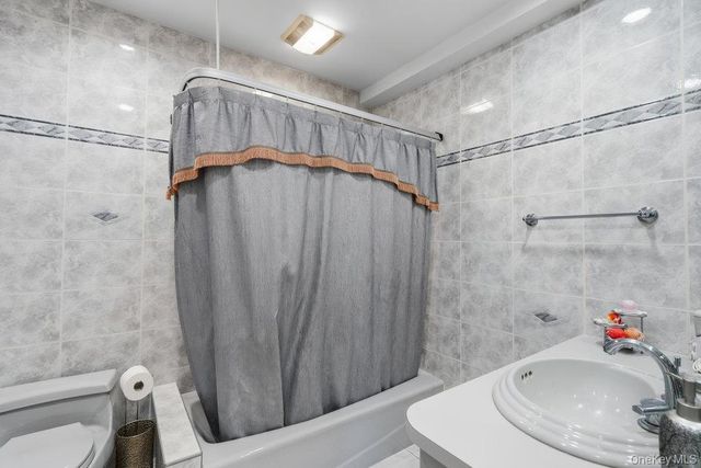 72 Lake End Road, Merrick, NY 11566