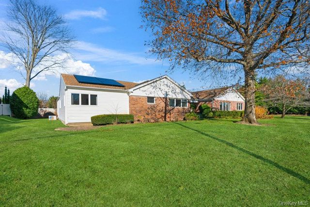 72 Lake End Road, Merrick, NY 11566