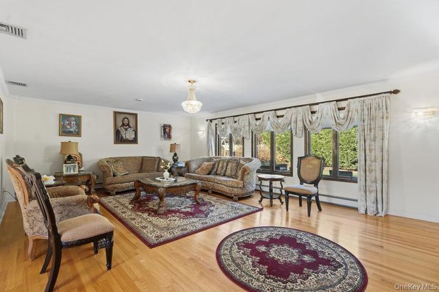 72 Lake End Road, Merrick, NY 11566