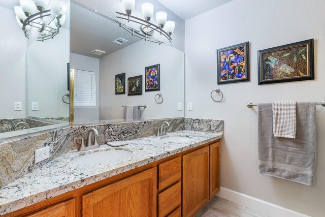 7587 N Spalding Avenue, Fresno, CA 93720