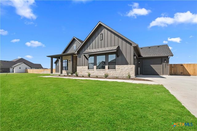 6842 Lacey Oak Road, Salado, TX 76571