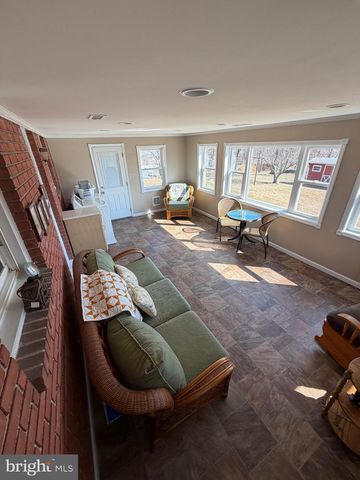 413 RIDGE AVENUE, Waynesboro, PA 17268