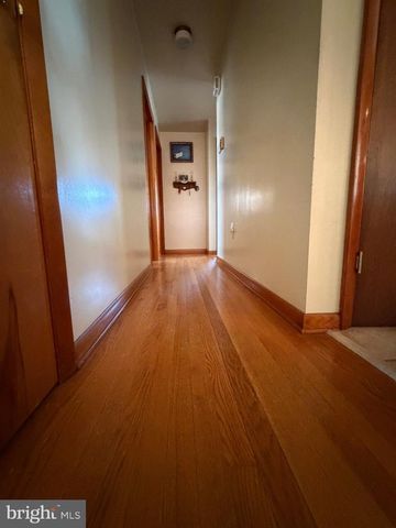 413 RIDGE AVENUE, Waynesboro, PA 17268