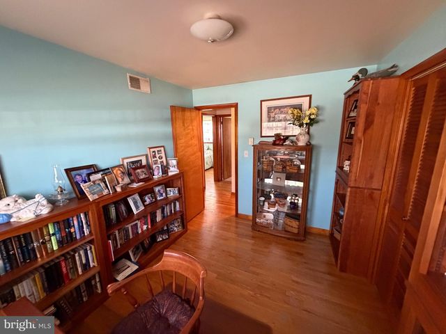 413 RIDGE AVENUE, Waynesboro, PA 17268