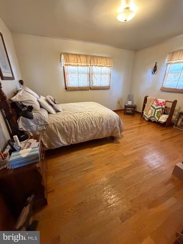 413 RIDGE AVENUE, Waynesboro, PA 17268