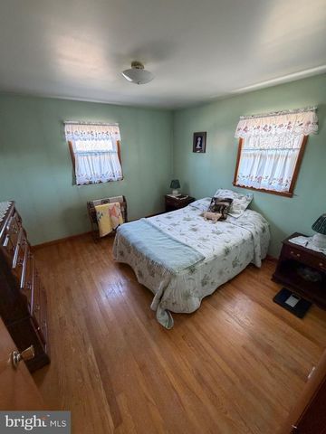 413 RIDGE AVENUE, Waynesboro, PA 17268