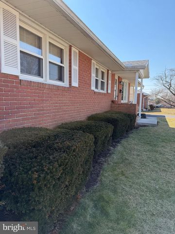 413 RIDGE AVENUE, Waynesboro, PA 17268