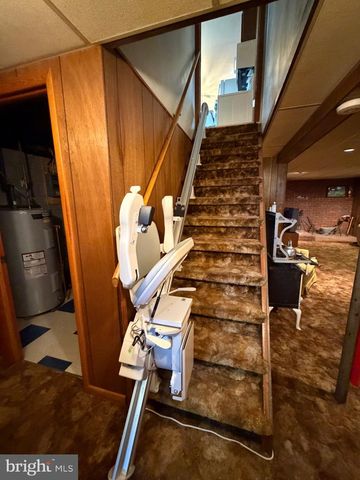 413 RIDGE AVENUE, Waynesboro, PA 17268