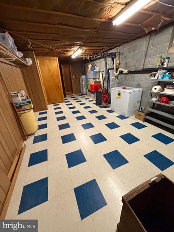 413 RIDGE AVENUE, Waynesboro, PA 17268