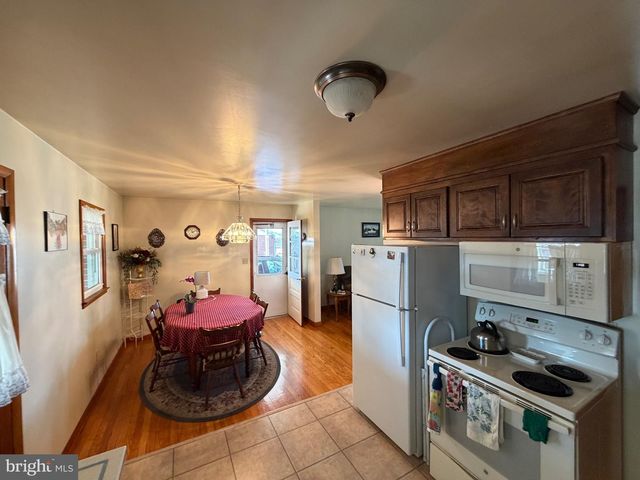 413 RIDGE AVENUE, Waynesboro, PA 17268