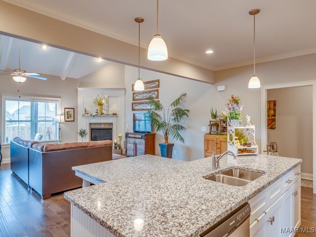 37 Setter Trail, Pike Road, AL 36064