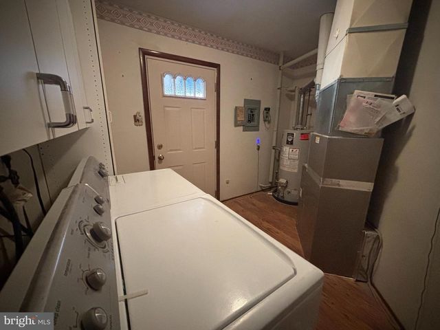 401 MARSDEN AVE, Essington, PA 19029