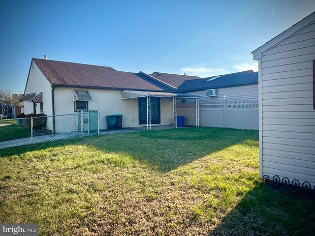 401 MARSDEN AVE, Essington, PA 19029