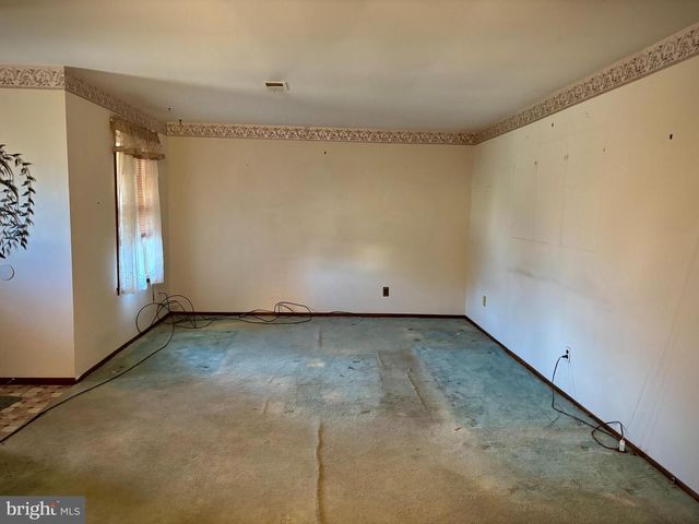 401 MARSDEN AVE, Essington, PA 19029