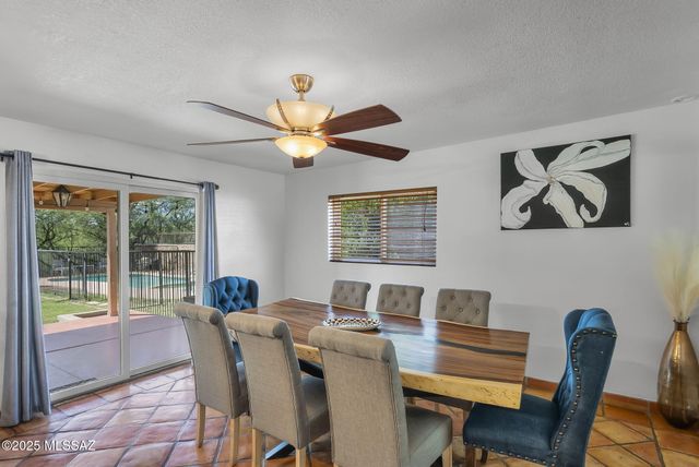 1911 W Meadow Hills Drive, Nogales, AZ 85621