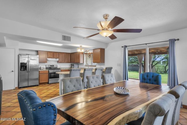 1911 W Meadow Hills Drive, Nogales, AZ 85621