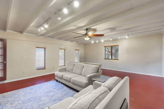 1911 W Meadow Hills Drive, Nogales, AZ 85621