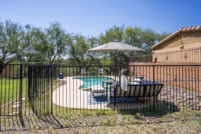 1911 W Meadow Hills Drive, Nogales, AZ 85621