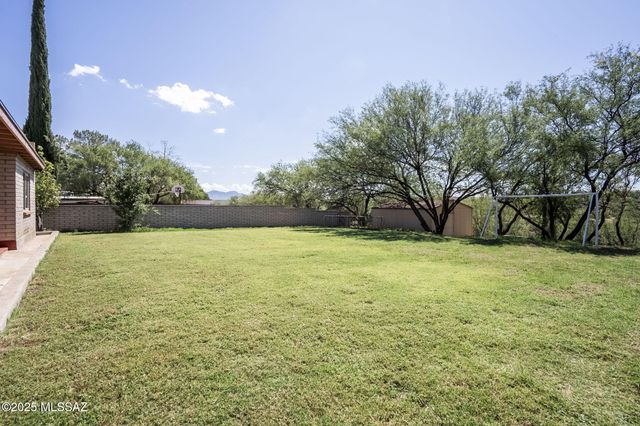 1911 W Meadow Hills Drive, Nogales, AZ 85621