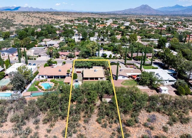 1911 W Meadow Hills Drive, Nogales, AZ 85621