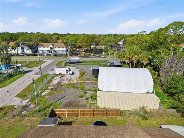 7511 WINCHESTER DRIVE, Tampa, FL 33615