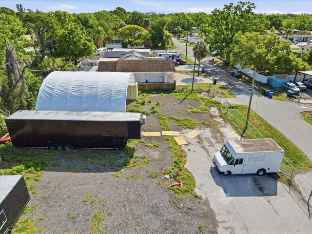 7511 WINCHESTER DRIVE, Tampa, FL 33615