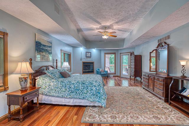 1244 Hunter Boulevard, Boonville, IN 47601