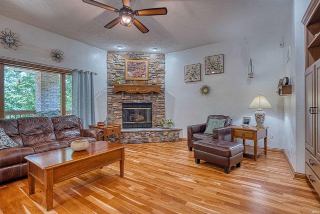 1244 Hunter Boulevard, Boonville, IN 47601