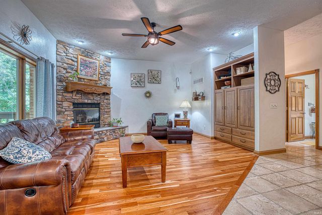 1244 Hunter Boulevard, Boonville, IN 47601