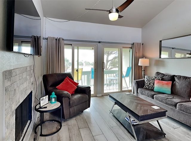 2003 N Fulton Beach Road N 14, Rockport, TX 78382